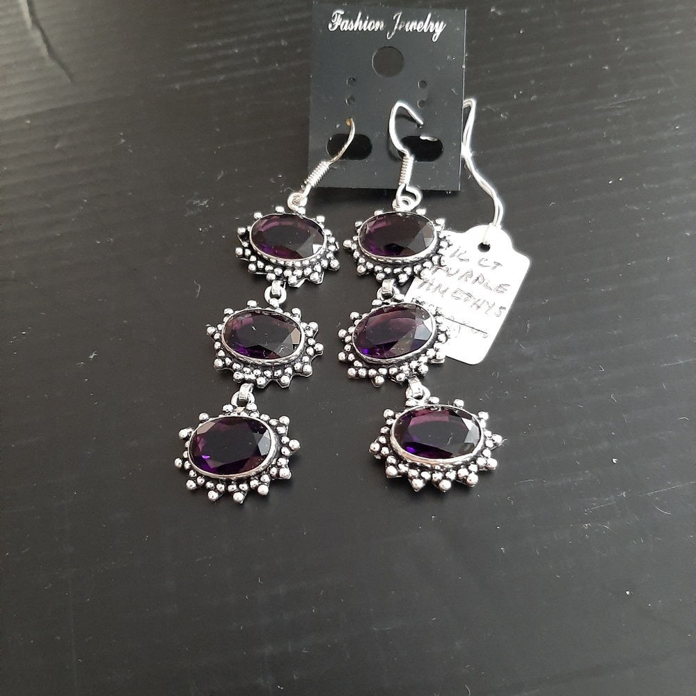 Ladies jewelry